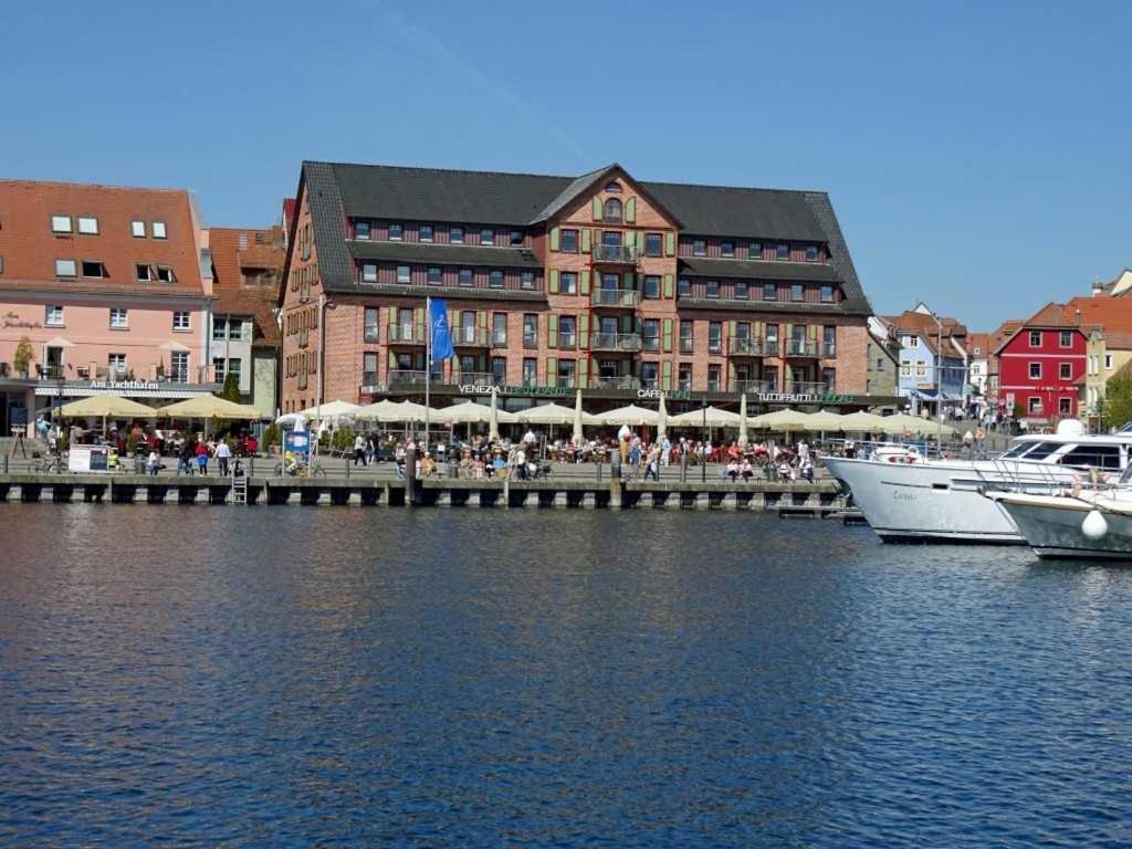 Ferienwohnung "An Der Waterkant" Objekt Id 12050-0 Waren  Esterno foto